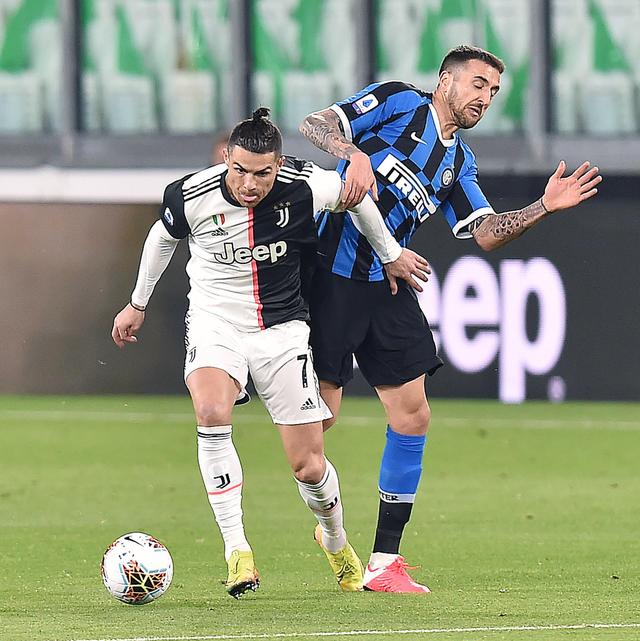 德甲综合：斯图加特逆转法兰克福 汉堡与“药厂”比赛延期